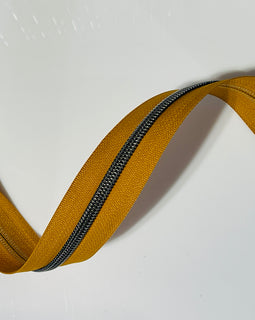 #5 Zipper Tape - 3 yard cut - Harvest Gold 695/848